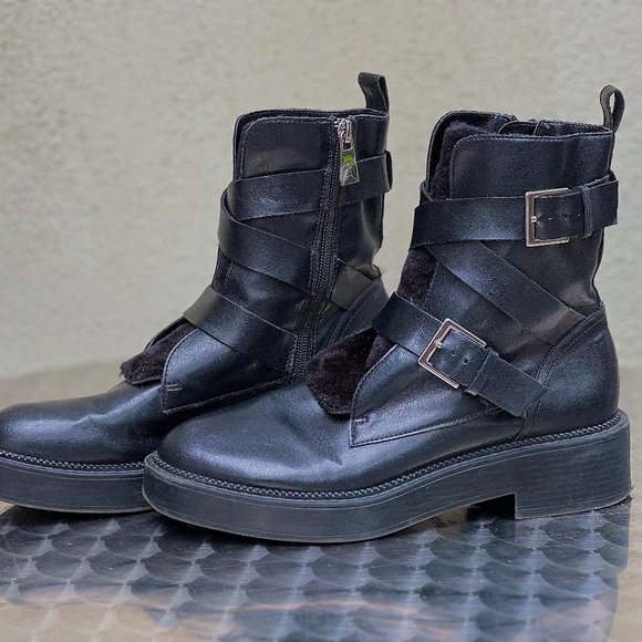 Vintage Zara heavy duty boots Size 38 Eu - Picture 1 of 5